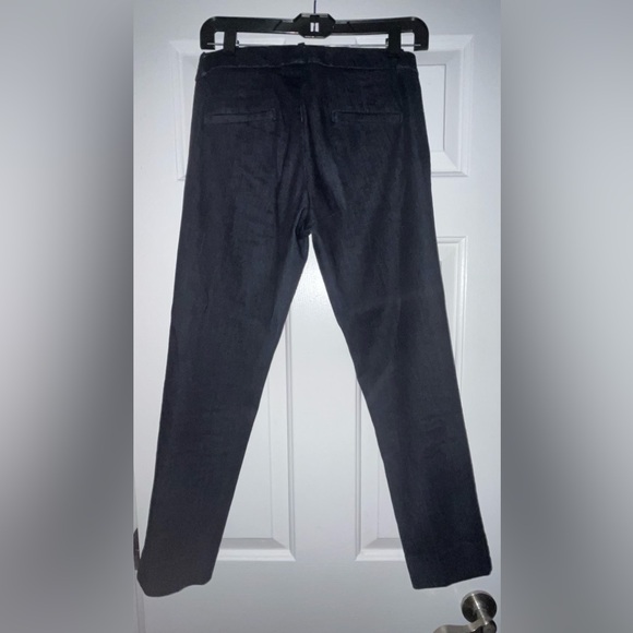 Banana Republic cropped denim jeans - size 2 - Picture 3 of 4